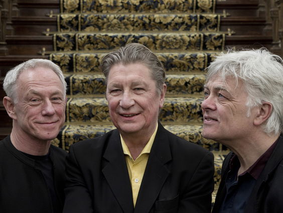 Oefenruimte Nits in vlammen op