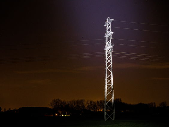 Krapte op het stroomnet: 'Klimaatdoelen niet haalbaar met huidige maatregelen'