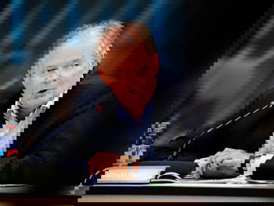 Vraag aan Den Haag: Wie bepaalt welke vragen in het Vragenuur zitten?