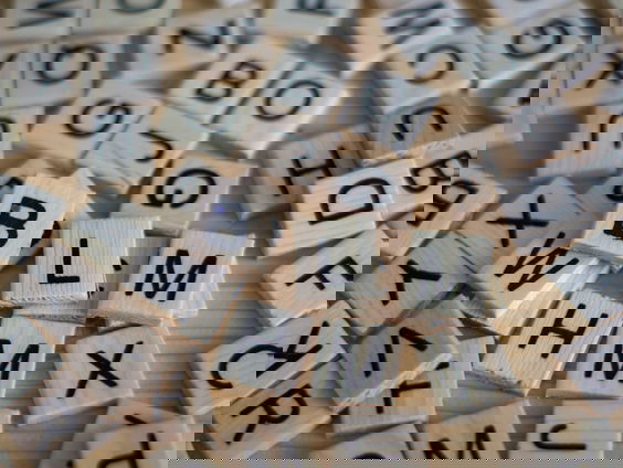 Import-Heerlenaren willen maar wat graag Heëlesj leren praten