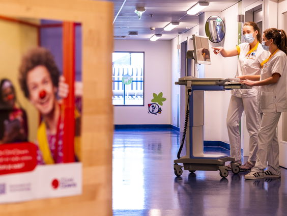 De discutabele besluitvorming rond kinderhartcentra - met Bart Kiers