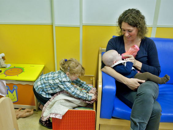 Kinderwens wordt steeds vaker door jongvolwassenen uitgesteld: is dat erg?