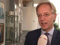 Minister Dijkgraaf over collega-wetenschapper Oppenheimer