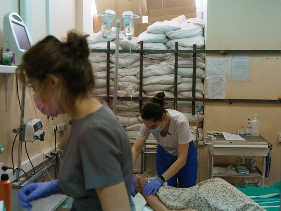 Vredesorganisatie Pax: veel schade aan ziekenhuizen door Russische aanvallen in Oekraïne