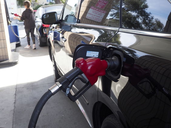 Niet iedere tank in één keer vol te krijgen bij pomp