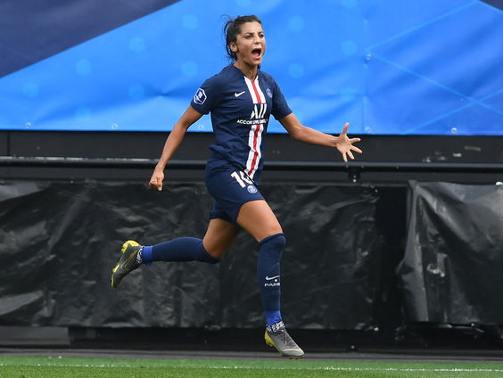 Profvoetbalster én dokter: hoe combineer je die twee werelden?