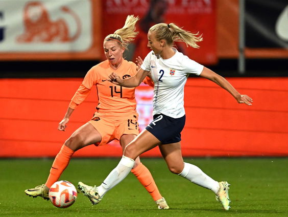 Waarom lukt het verkopen van de TV-rechten voor vrouwenvoetbal maar niet?