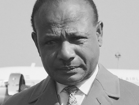 1e uur: BVD-dossier van Papoea-leider, verzamelwoede Ramsey Nasr, nazi-verleden Wilhelm van Pruisen OVT 0 ...