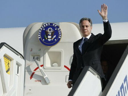 Amerikaanse minister van Buitenlandse zaken reist af naar Midden-Oosten