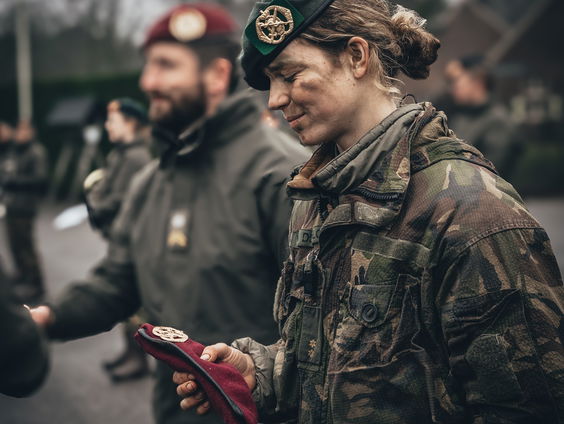 Na 9 jaar heeft een vrouw weer de rode baret te pakken