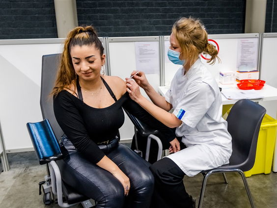 Hoogleraar deed onderzoek naar effecten van long covid op arbeidsmarkt