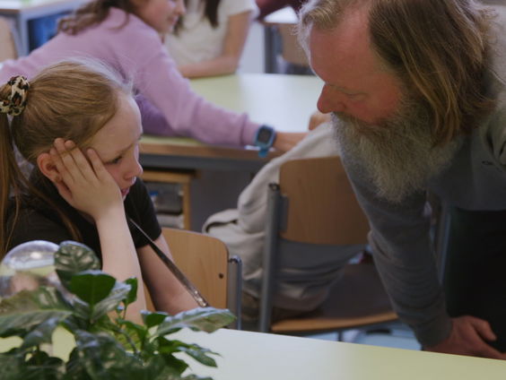 Zijwaarts de klas in' toont nog maar eens: lesgeven is heel moeilijk