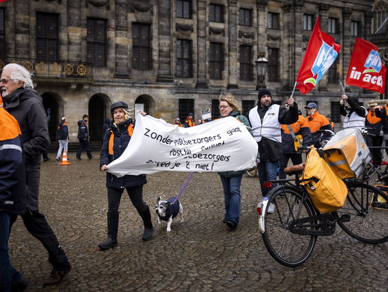 FNV ziet af van staking bij PostNL dit weekend