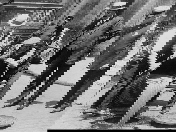 Terug naar Toen: Vandaag in 1993 maakte de Amerikaanse president Franklin D. Roosevelt een einde aan de d ...