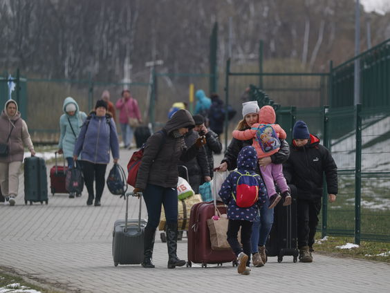 Gesprekken met gevluchte bewoners uit Mariopoel