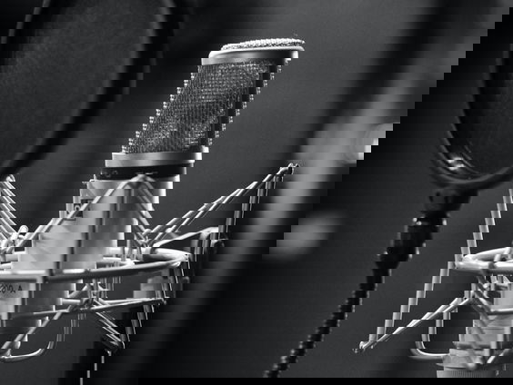 De stem van Philip Bloemendal