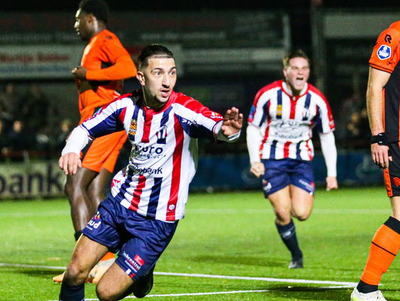 Ouali na bekerstunt in Maassluis: "Mijn doelpunt ging er heerlijk in."