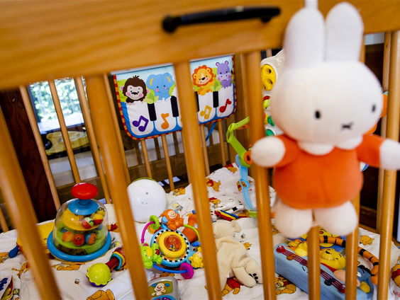 'Kinderen van zorgmedewerkers moeten voorrang krijgen op kinderopvang'