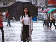 Documentaire 'Belaagd' laat tientallen vrouwen aan het woord over seksueel grensoverschrijdend gedrag