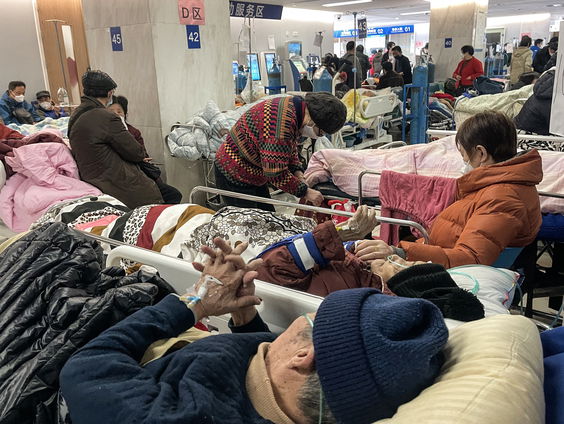 Grootste corona-uitbraak in een land ooit, maar betrouwbare cijfers over situatie China blijven uit