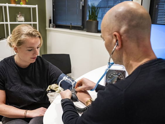 Ontwetendheid over vrouwenkwalen kost samenleving miljarden