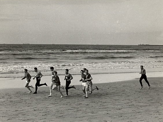 De Egmond Halve Marathon: vroeger en nu