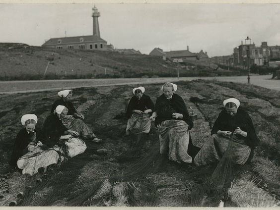 Het Spoor Terug: Vissersvrouwen op Scheveningen