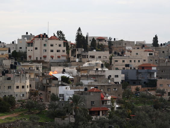 Gebruiken de kolonisten de oorlog om meer land te bezetten in de Westelijke Jordaanoever?