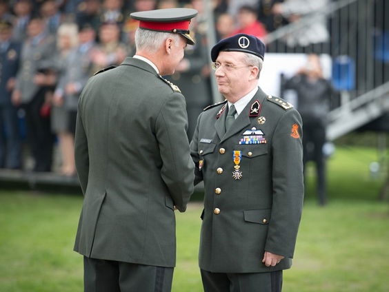 Generaal b.d Ton van Loon: 'Ook in de lucht meer samenwerking met de Duitsers'