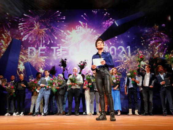 Thema uitzending uitreiking De Tegel