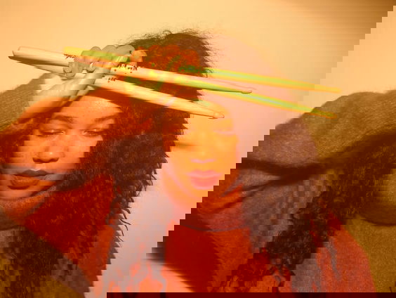 Michelle Samba, muzikant, componist, dichter, schilder en performance artiest