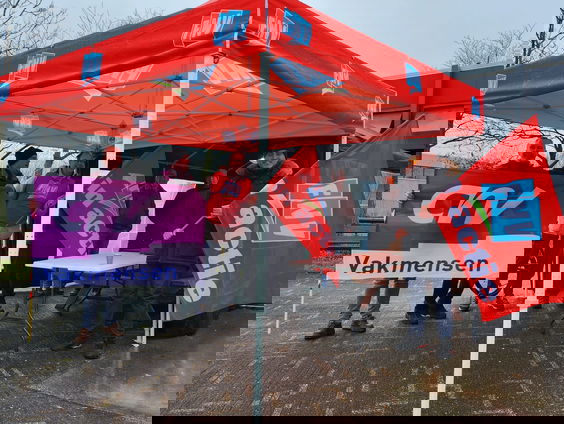 Stakende- en niet stakende chauffeurs aan het woord: 'De werkdruk ligt TE hoog'