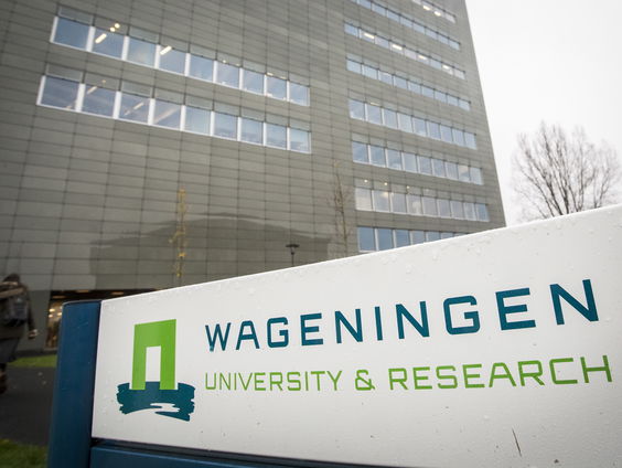 Wageningen Universiteit zoekt vrijwilligers om schimmelsporen te vangen.