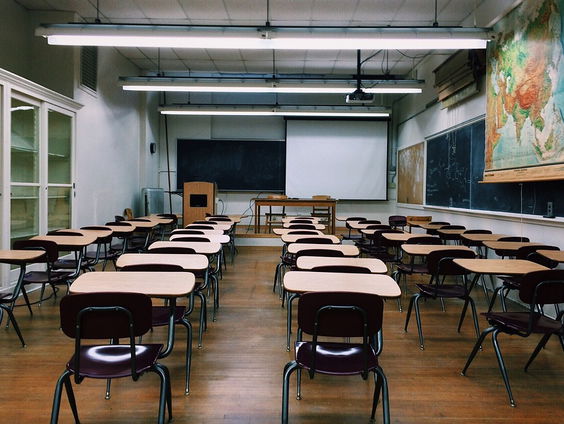 Journalist Rosita Leeflang: 'Leerkrachten staken voor loonsverhoging in Suriname'