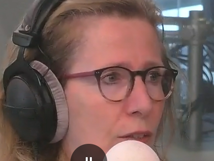 Sywert koketterend gespot door Annette Embrechts!