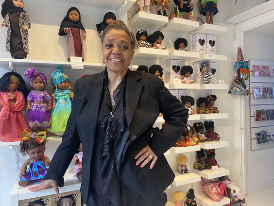 Het Uitzendbureau: Inclusieve poppenwinkel.