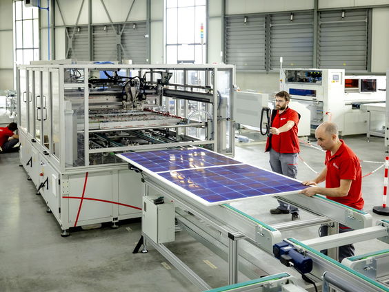 Hoe kunnen we meer zonnepanelen produceren in Nederland?