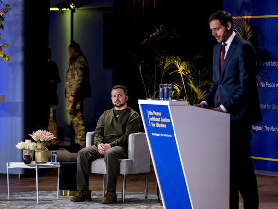 Hoekstra over bezoek Zelensky: "timing bezoek op 4 mei toeval"