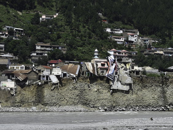 Meer dan 33 miljoen Pakistanen getroffen door overstromingen