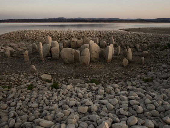 Spaanse 'Stonehenge' zichtbaar door droogte