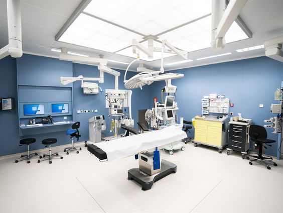 ‘Patiënten blijven vaak onnodig lang nuchter voor operatie’