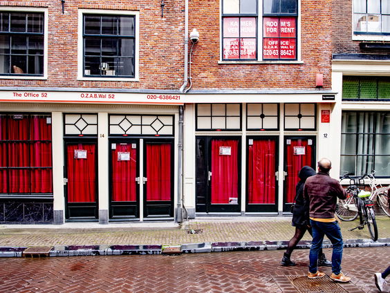 Aantal seksbedrijven in Nederland neemt af