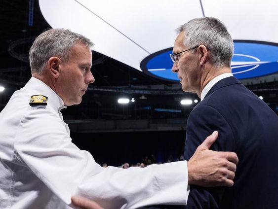 NAVO-admiraal Rob Bauer blikt terug op afgelopen jaar: ‘In Afghanistan stond de NAVO er natuurlijk niet g ...