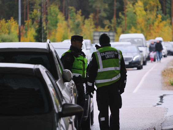 Finland overweegt hek langs Russische grens