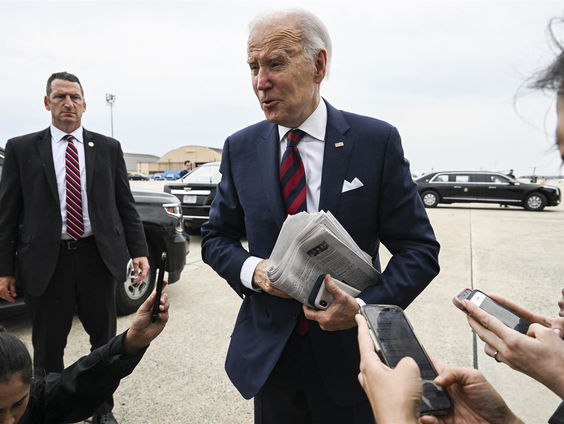 Democraten en Republikeinen spelen politiek spel langs de financiële afgrond