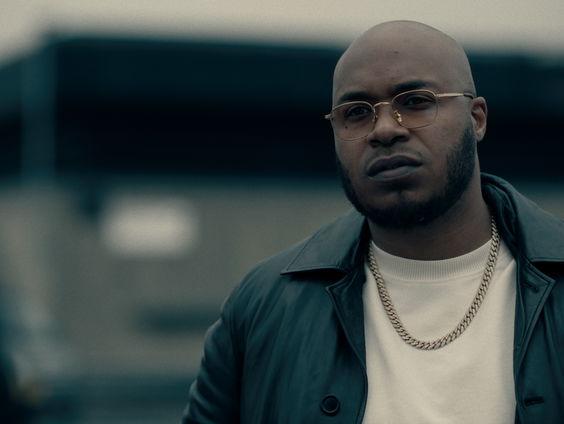 Rapper Adje schittert in misdaadserie 'Sleepers'