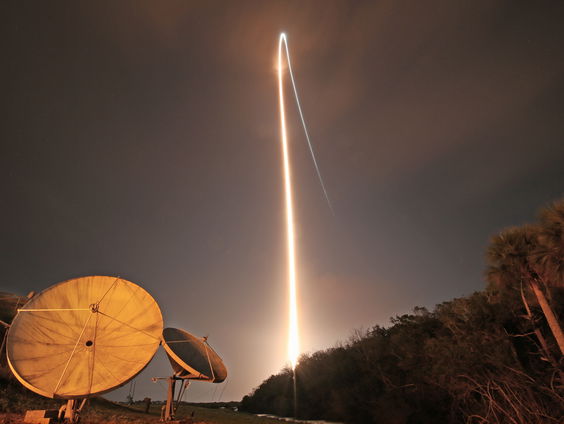 'Amateurs' volgen de maanlanding van Japan via radiotelescoop in Dwingeloo