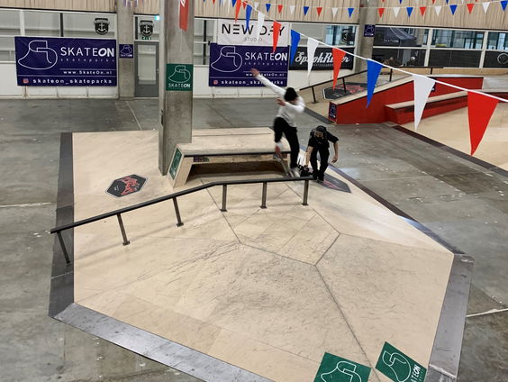 Tokio-gangers bij het NK skateboarden