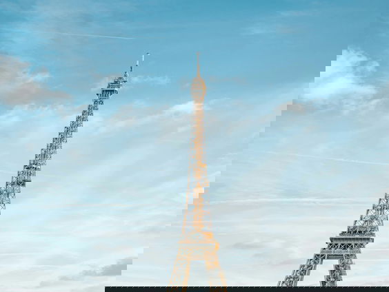 Parijzenaren verzetten zich tegen een nieuw seizoen 'Emily in Paris'