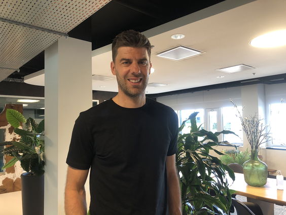 De Perstribune met Kees Kwakman